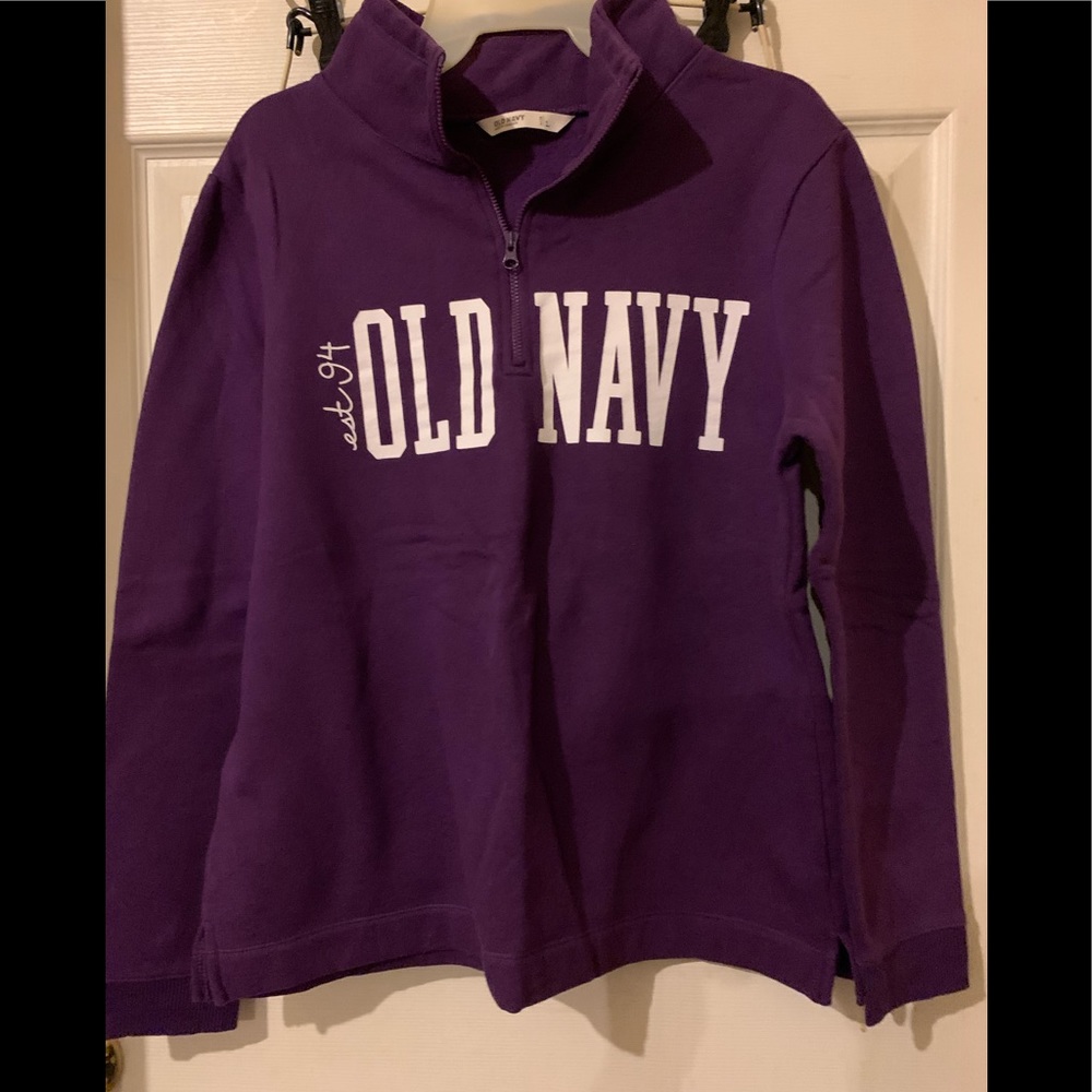 Sweatshirt